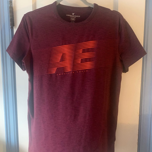 American Eagle tshirt π - Picture 3 of 9